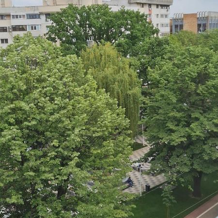 Apartament Cu 2 Camere Spatioase In Centrul Orasului - Andrei Brăila Buitenkant foto